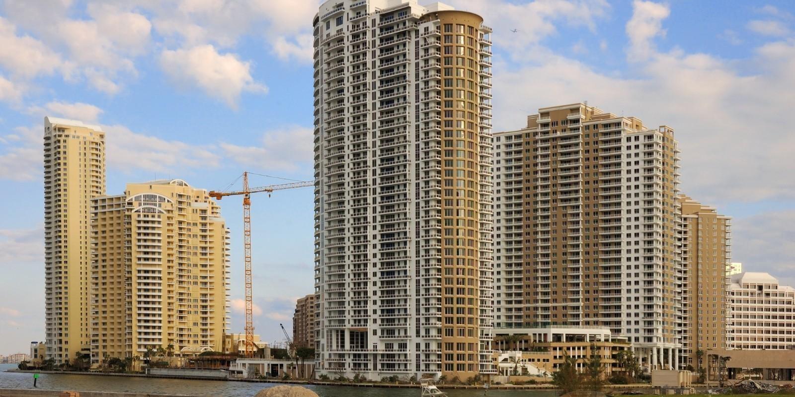 5 Claves para una Inversión inteligente: Dominando contratos y estrategias de pre-construcción en La Florida